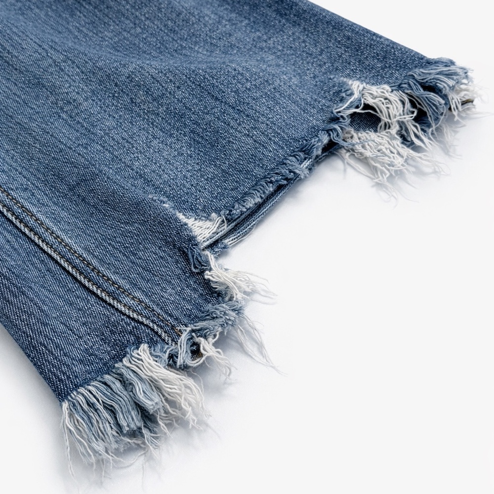 Risen High Rise Flare Jeans 13/31 Distressed Raw Hem Trendy Denim - Picture 3 of 7